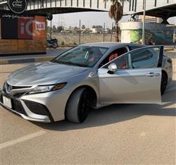 تۆیۆتا کامری